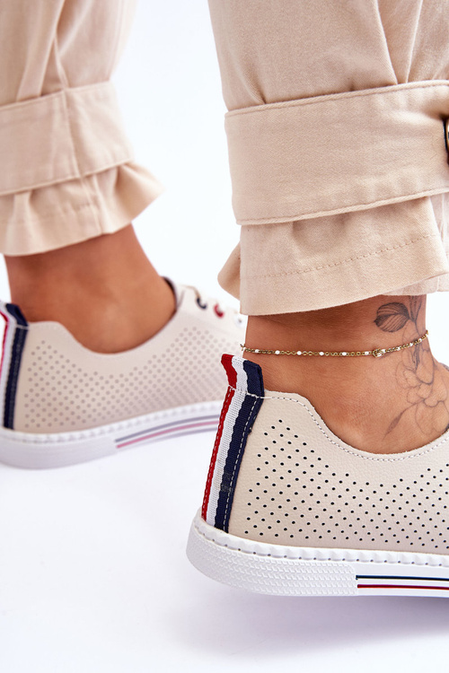 Dámske béžové kožené vyrezávané tenisky S.Barski LR952