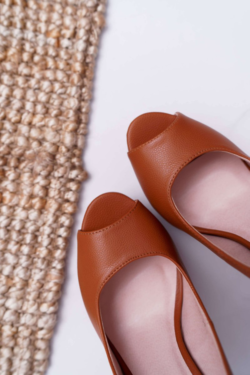 Dámské Sandály Na Podpatku Camel Lorajn