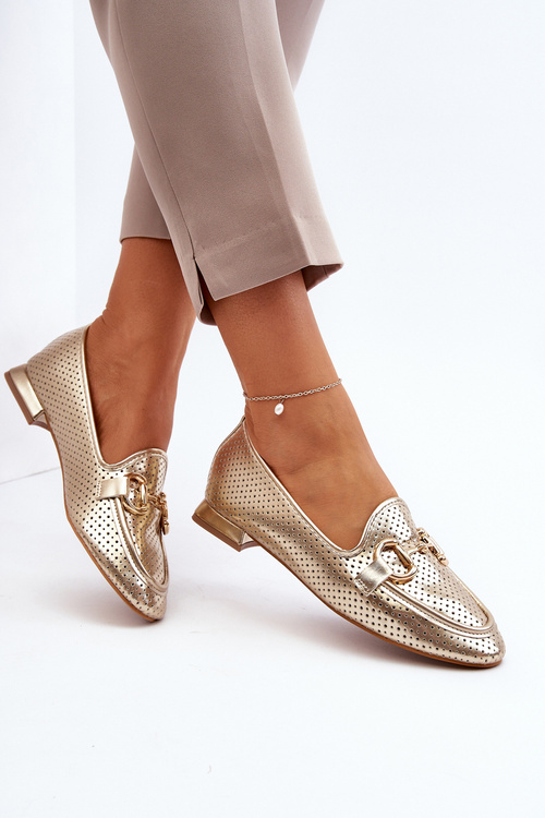 Dámske mokasíny na plochom opätku s ozdobou zlaté Iluvana