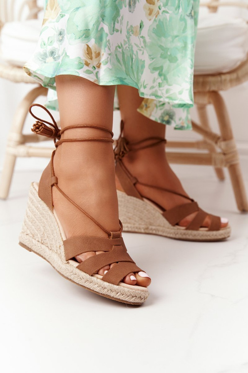 Veľká hviezda AA274591 Brown Wedge Sandals