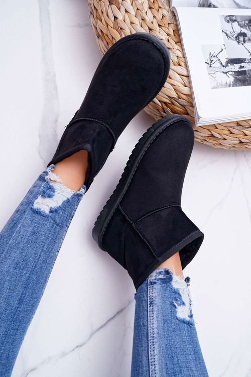 Dámske snehové topánky izolované čierne Borneo