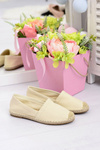 Ženské béžové espadrilles skĺzne na Lupitu