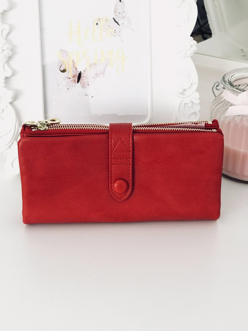 Large Women's Black Trendy Wallet Gold Zipper