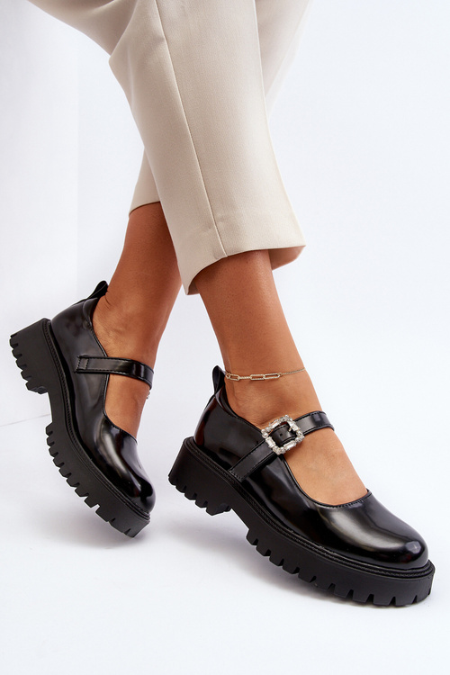 Dámské lesklé polobotky s ozdobnou sponou černé Lindnessa