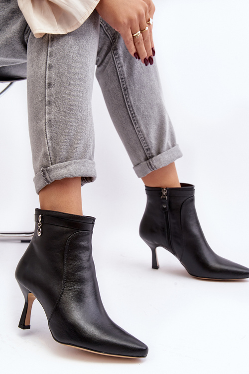 Kožené dámské kozačky na podpatku Maciejka 06301-01 černé