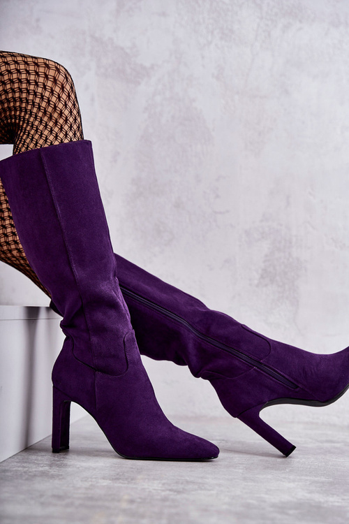 Ženské topánky na mieste, aby kolena fialová skutočne milovala