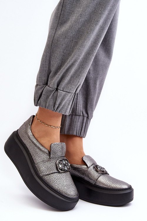 Dámske kožené topánky na platforme s ozdobou Laura Messi 2697/810 Silver