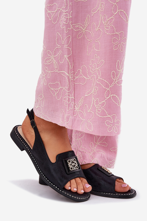 Elegantní Dámské Sandály Na Plochém Podpatku S Dekorací S.Barski KV51-082 Černé