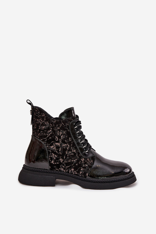 Lakované dámske čižmy s podšívkou D&A CR52-613 Čierne