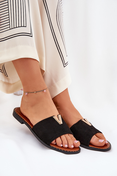 Dámske Sandále Na Ploškom Opätku S Dekoratívnymi Detailmi Čierne Saliena