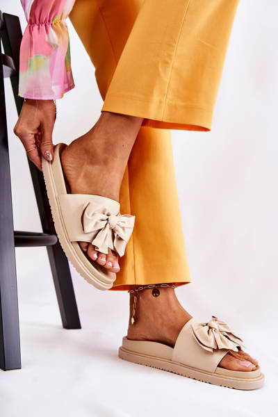 Klasické dámské kožené pantofle s mašlí béžove Dessy