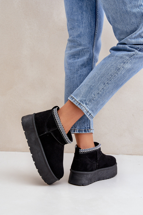 Sněhule na platformě s ozdobným vyšíváním černé Heslania