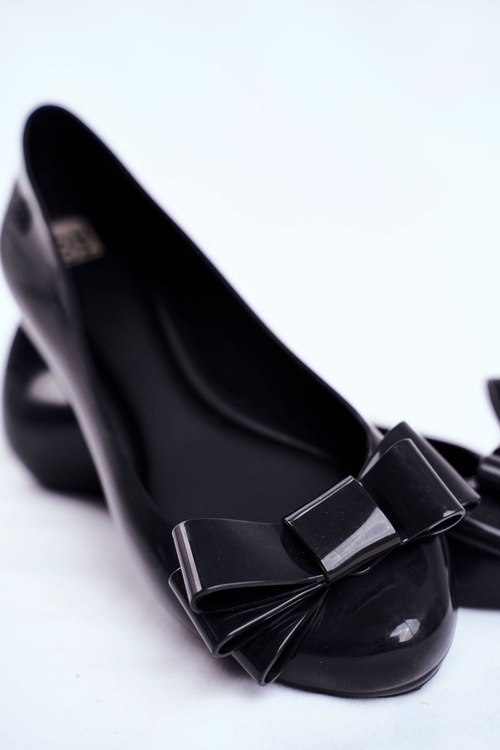 Dámsky voňavý čierny FF285057 gumové baleríny