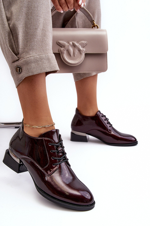 Maľované dámske topánky čipky --up burgundskej banosa