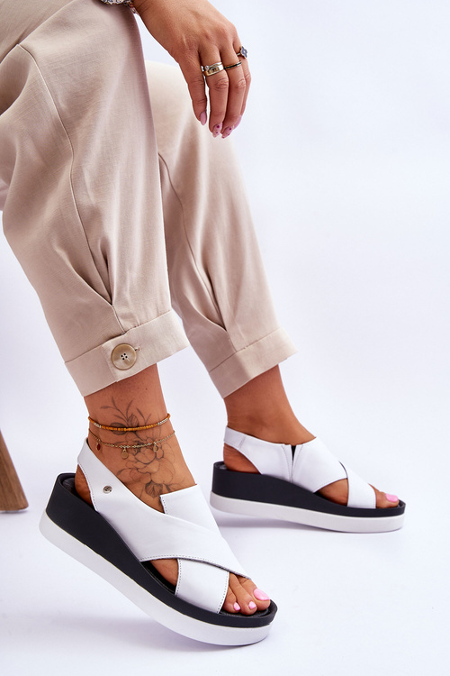 kožené sandály na klínu Bílé Morgan