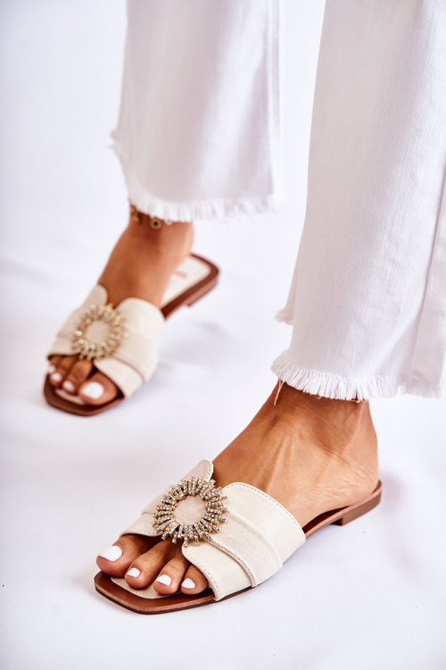 Pohodlné flip -flops s ľahkým béžovým ginerom