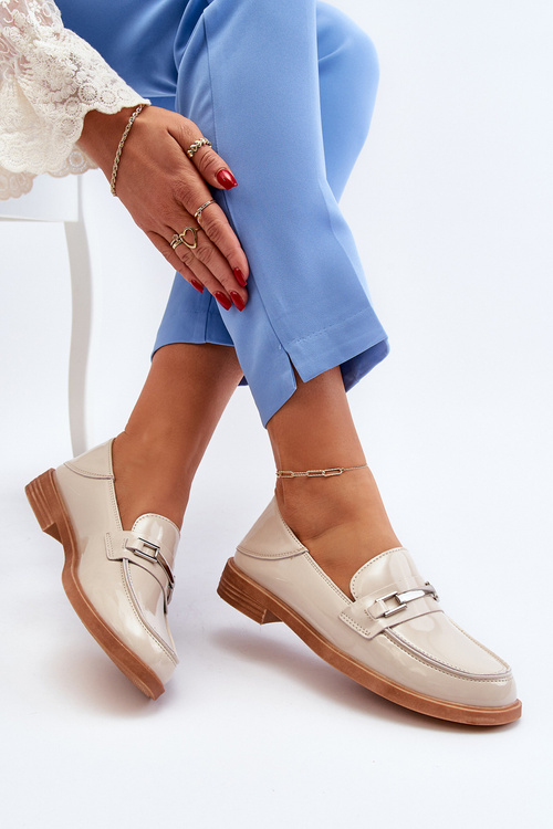 Dámske lakové béžové mokasíny Nurea