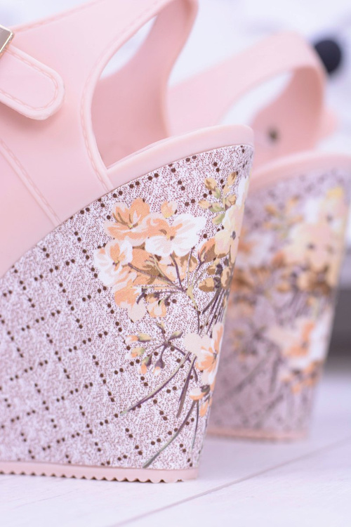 Dámské béžové boty sandály Nemesis