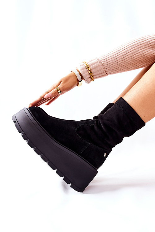 Suede Boots na čiernej platforme Maciejka 05319-01