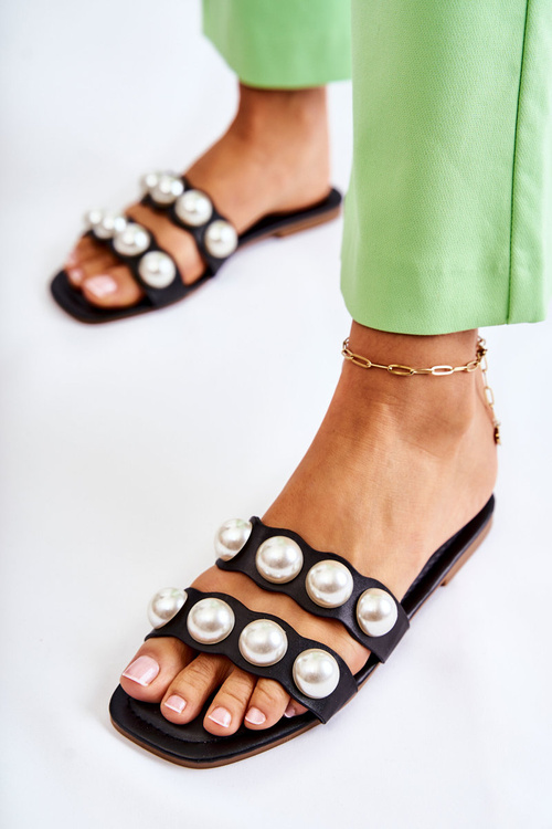 Dámske kožené papuče s dekoratívnymi perlami čiernymi lasello