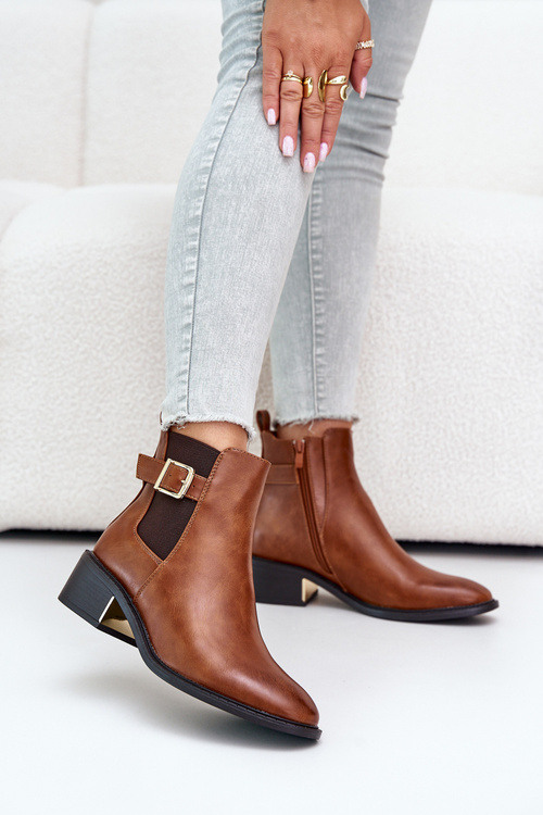 Dámské kotníkové boty na nízkém podpatku se zlatou sponouCamel Vomera