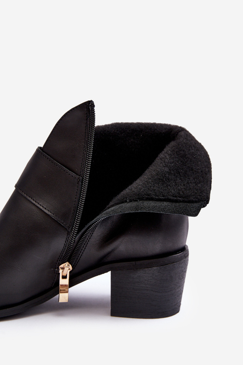 Dámske kožené topánky na nízkom stĺpe s čiernou ľalovou svorkou