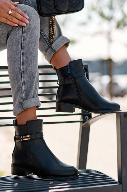 Kožené Dámské Boty S Pásky Černé Minks