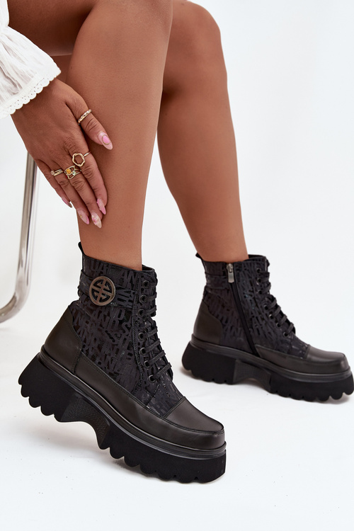 Kožené dámske čižmy na platforme s nápismi a ozdobným detailom Artiker 57C2273 Čierne