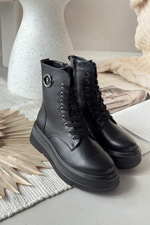 Dámské workery s vyhřívanou podšívkou na platformě s ozdobným detailem Vinceza 16513 Černé