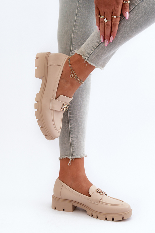 Elegantné dámske mokasíny s zlatou ozdobou béžové Tosisa