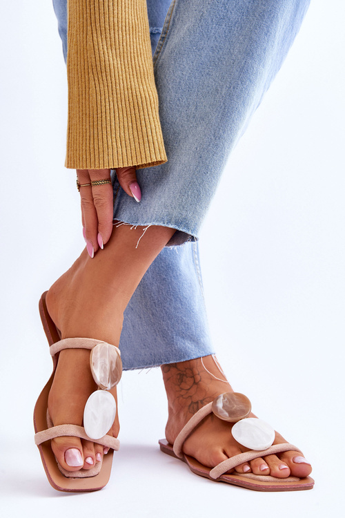 Suede Flip -flops s nahými dekoráciami Victoria