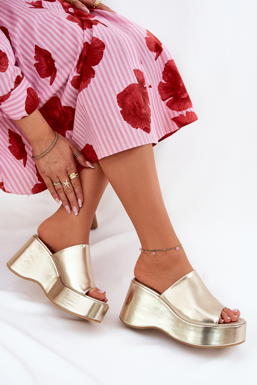 Eko Kožené Dámské Pantofle Na Platformě A Klínu Zlaté Kisoffi