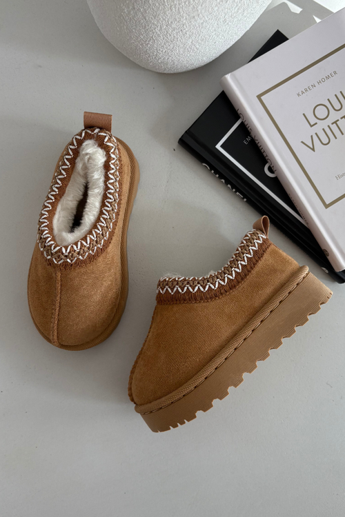 Dětské sněhule s výšivkou Camel Prina