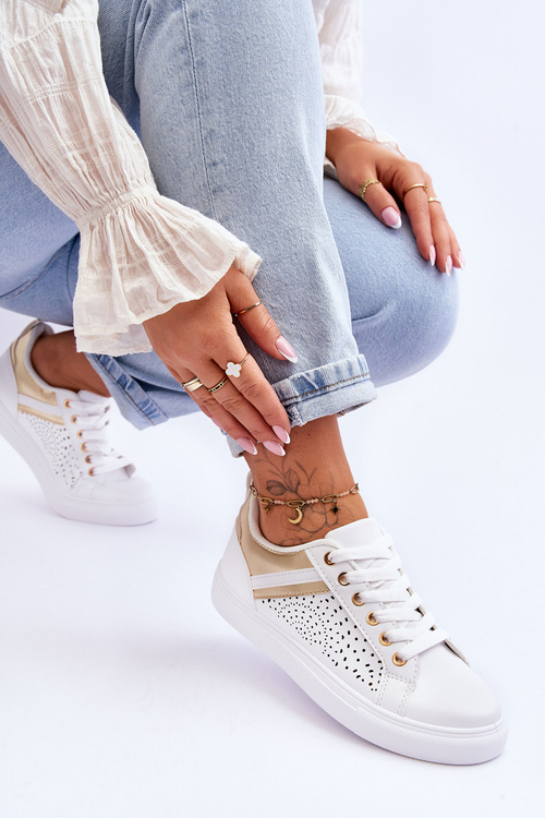 Klasické športové topánky s otvoreným vzorom bieleho a zlata šťastnejší