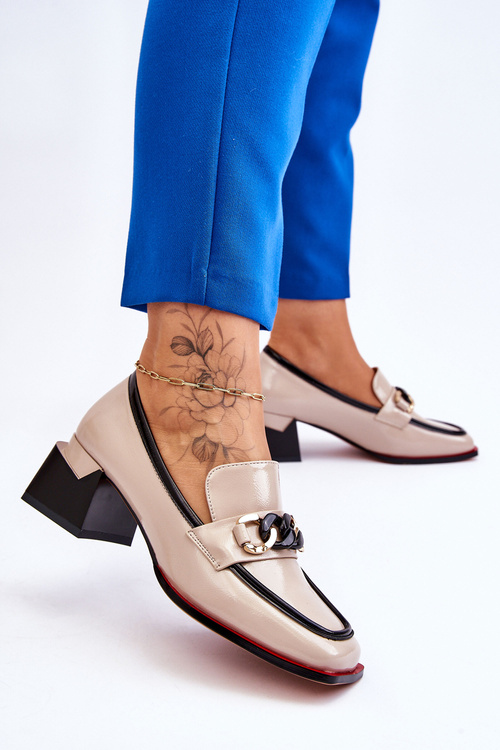 Pohodlné béžové čerpadlá s nízkym obsahom