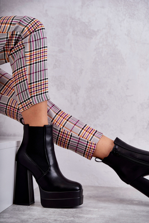 Dámske kožené topánky na masívnom päte Black Jones