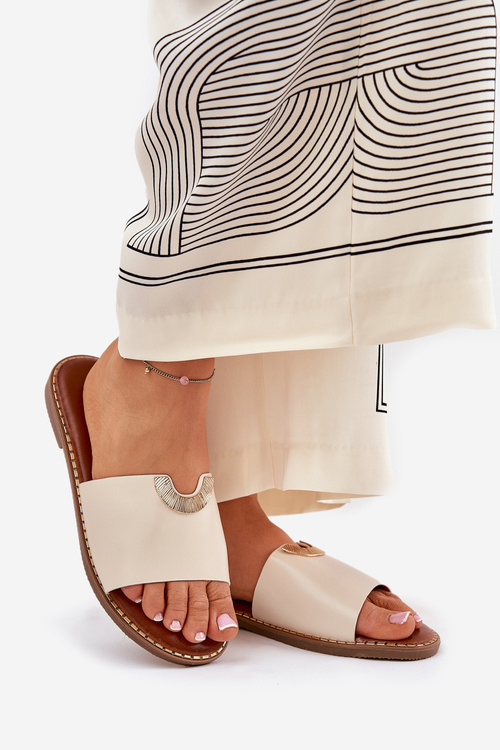 Dámske Eko Kožené Papuče S Dekoratívnymi Detailmi Béžové Mevith