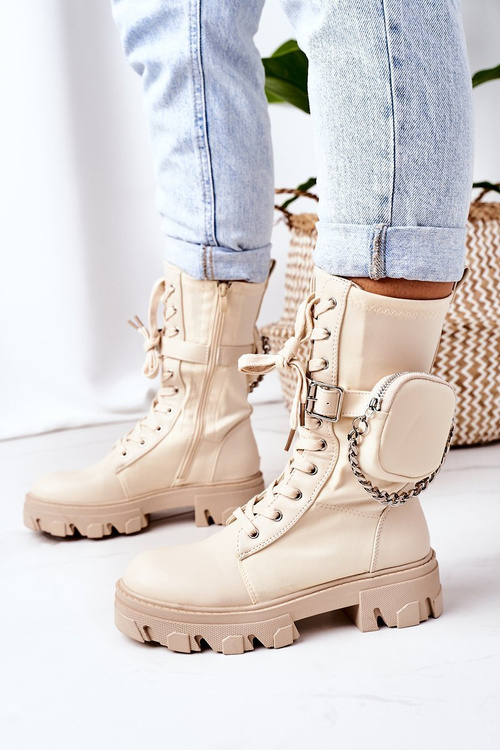 Izolované tašky s obličkou béžovou béžou Pozri sa na mňa