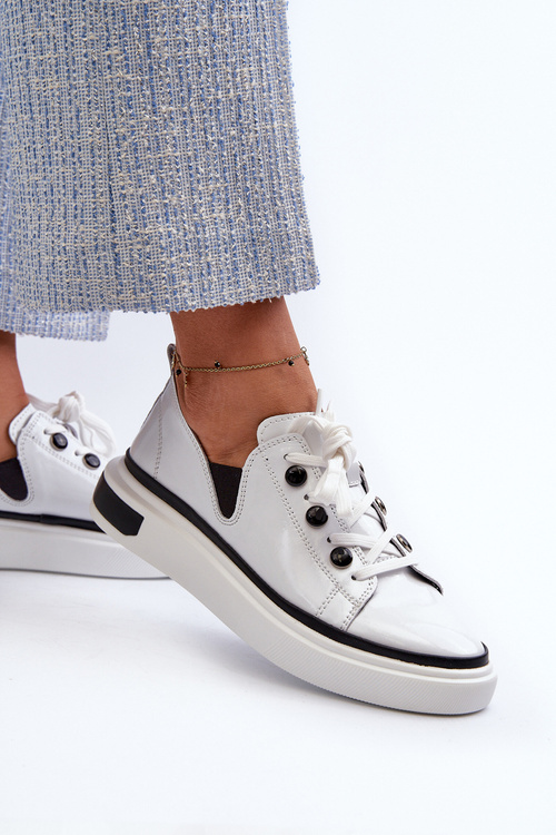 Biele lakové dámske kožené tenisky D&A LR535