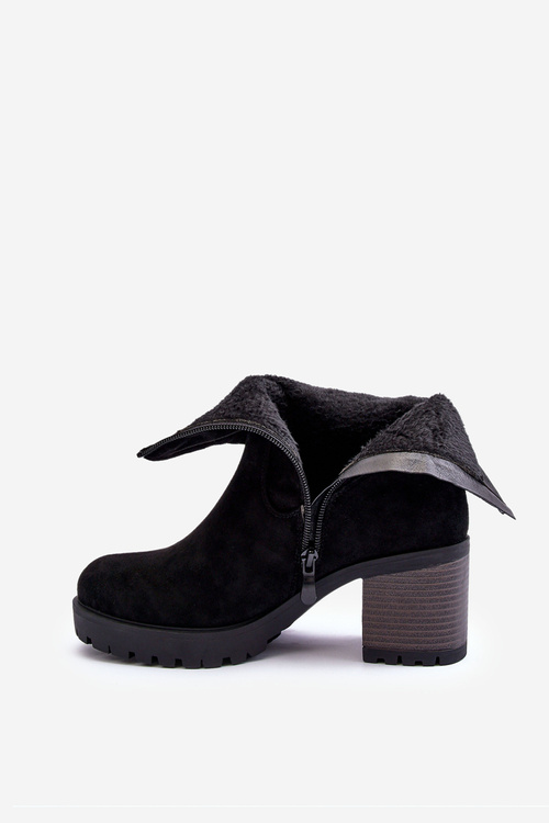 Poškodené semišové topánky Black Melseo