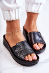 Dámske módne flip -flops s dekoráciou Black Holle