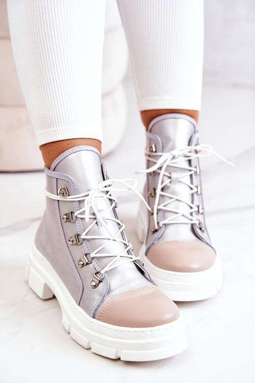 Strieborné kožené topánky