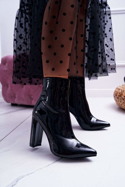 Dámske topánky na stĺpe v Spitz, patentované čierne deny