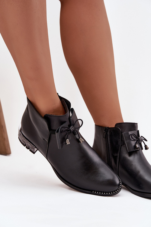 Dámské kotníkové boty z pravé kůže na nízkém podpatku Zazoo 1396 Černé