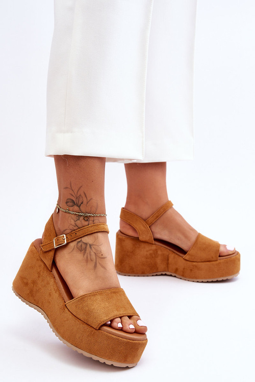 Dámské semišové sandály na klínu Camel Lydia