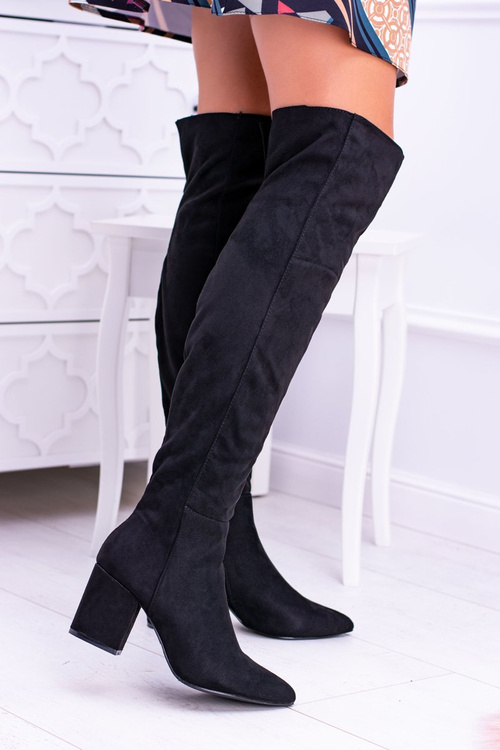 Ženské topánky nad kolenom semišového čierneho feluni