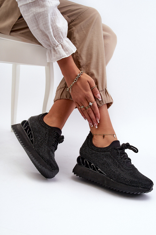 Dámske tenisky na klinu zdobené zirkónmi D&A MR38-377 Čierne