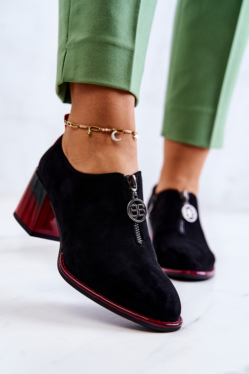 Semišové módne topánky na čiernej a červenej post Lorene