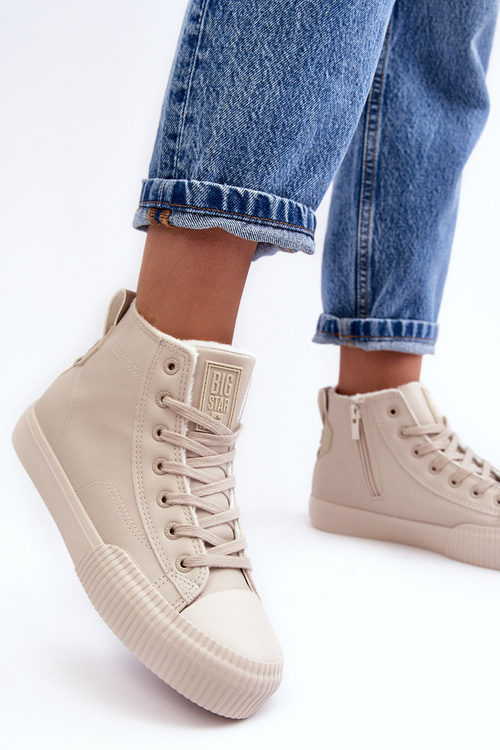 Dámske tenisky izolované na veľkej hviezde MM274018 Light Beige Slider