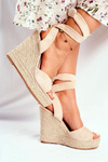 Dámske sandále na klinoch zviazané béžové béžové belleza